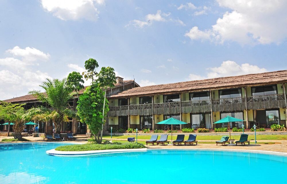 Paraa Safari Lodge